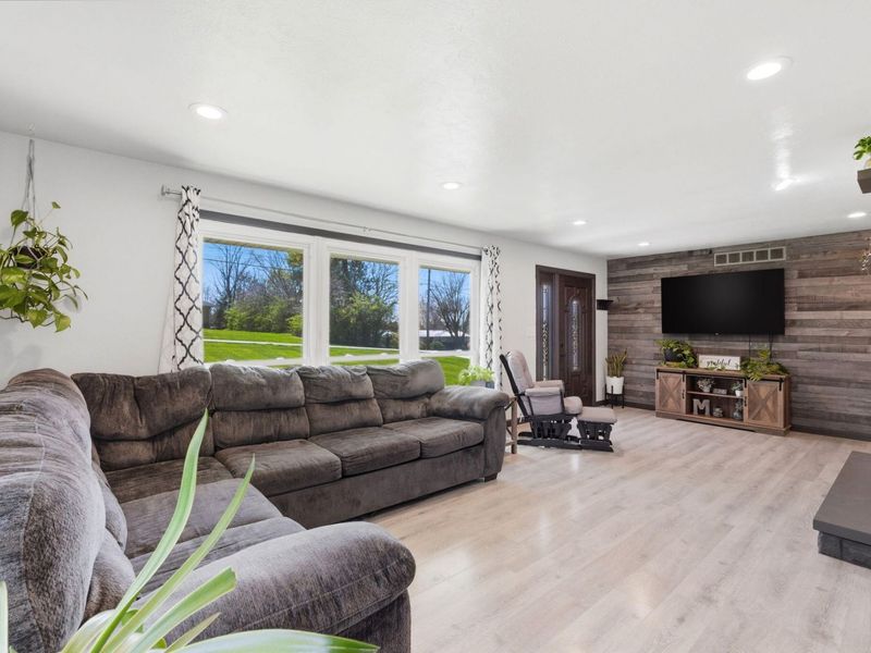 2930 E Leffel Lane, Springfield, OH 45505 Photo 8