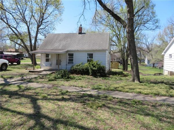 210 walnut Street, Valley Falls, KS 66088