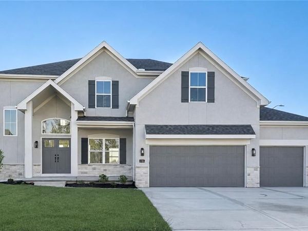 10316 N Smalley Drive, Kansas City, MO 64157
