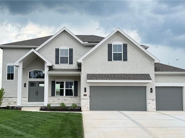 10316 N Smalley Drive, Kansas City, MO 64157