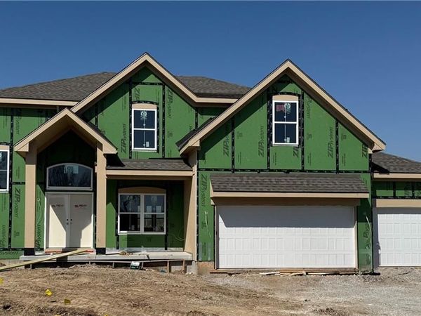 10316 N Smalley Drive, Kansas City, MO 64157