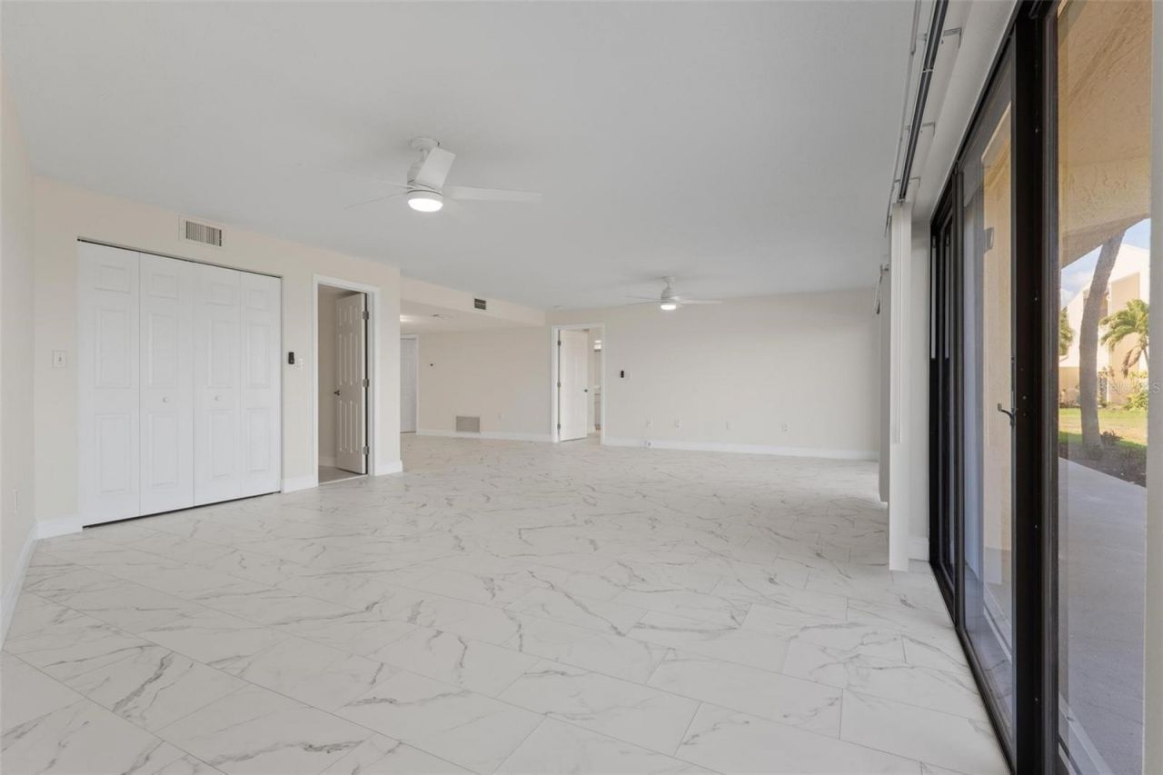 7540 Sunshine Skyway Lane S, Unit T35, Saint Petersburg, FL 33711 Photo