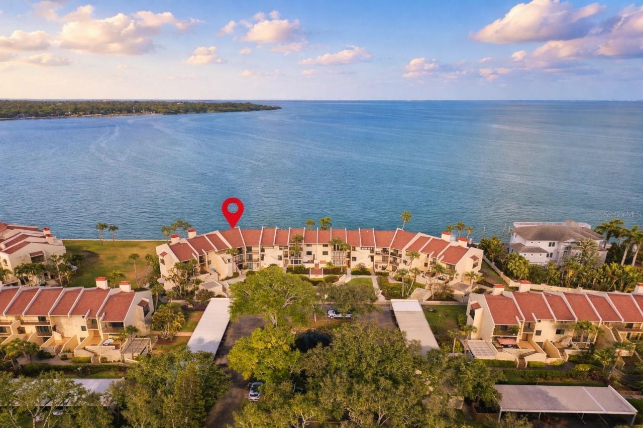 7540 Sunshine Skyway Lane S, Unit T35, Saint Petersburg, FL 33711 Photo