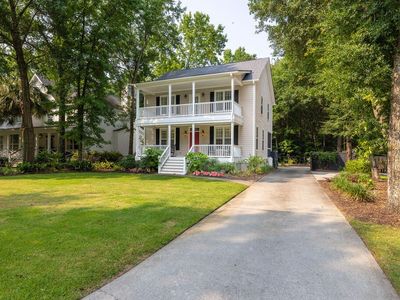1116 Sea Island Crossing Lane, Mount Pleasant, SC 29464