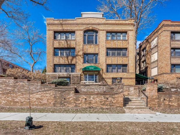4418 W Lake Harriet Parkway, Unit #303, Minneapolis, MN 55410
