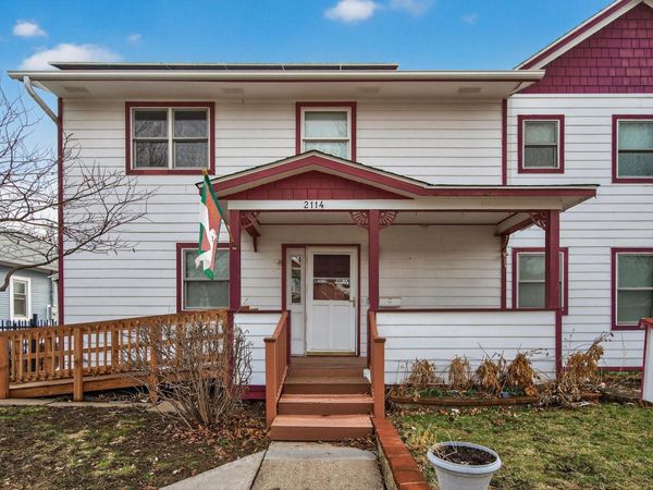 2114 Queen Avenue N, Minneapolis, MN 55411
