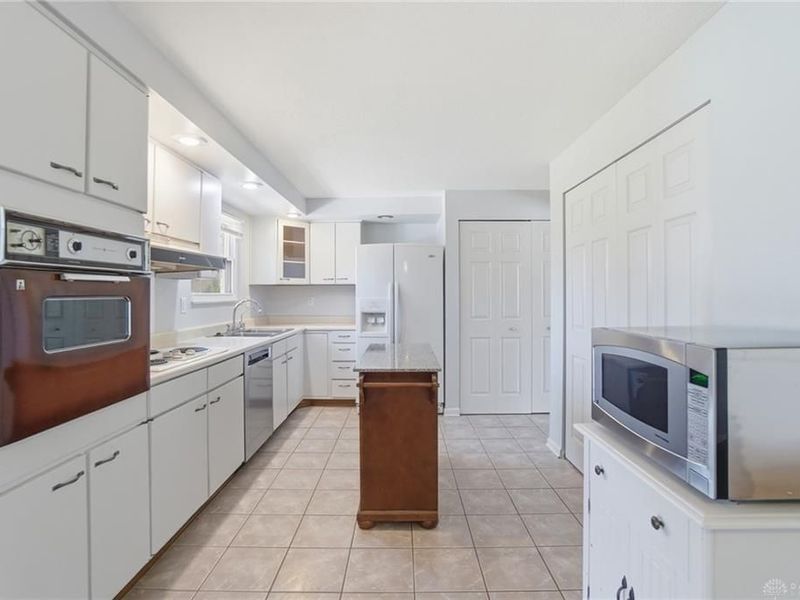 1331 Horizon Drive, Fairborn, OH 45324 Photo 12