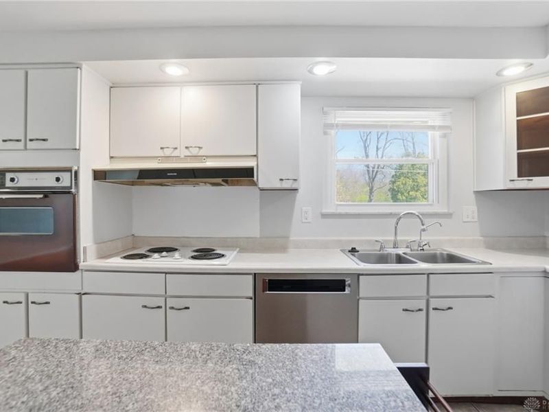 1331 Horizon Drive, Fairborn, OH 45324 Photo 14