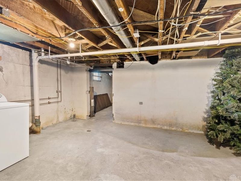 351 N 3rd St, Tipp City, OH 45371 Photo 30