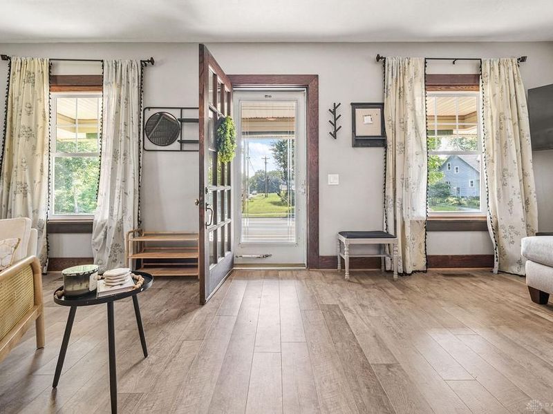 351 N 3rd St, Tipp City, OH 45371 Photo 4