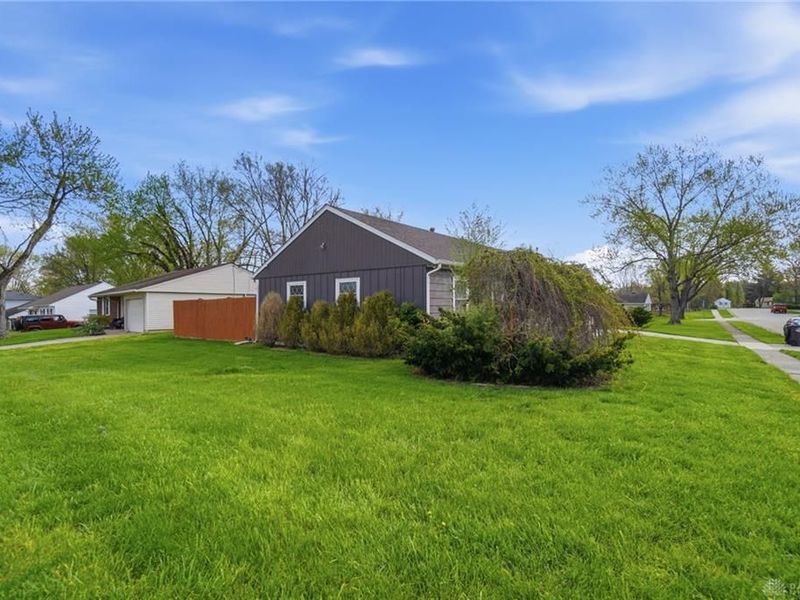 1133 Primrose Drive, West Carrollton, OH 45449 Photo 3