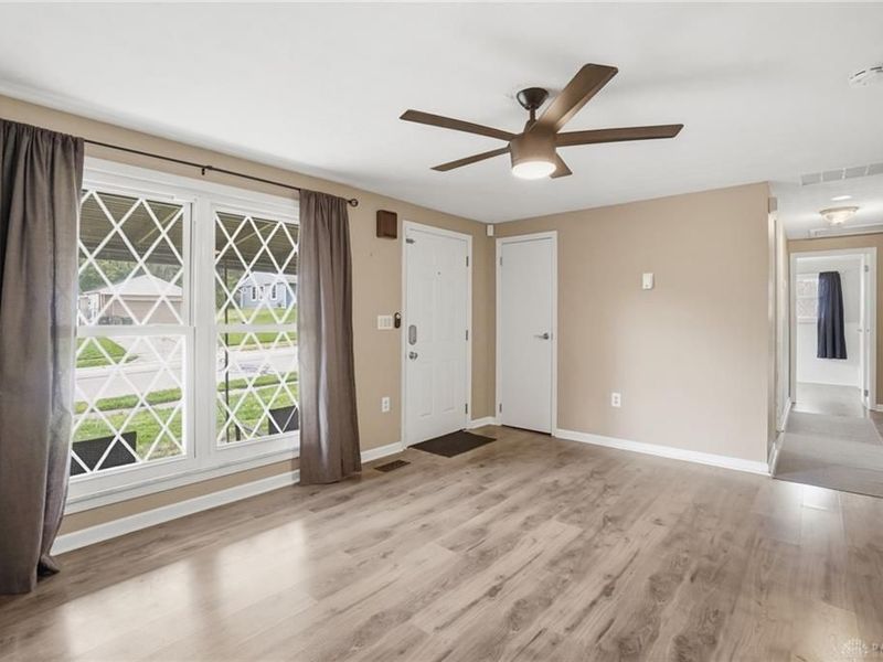 1133 Primrose Drive, West Carrollton, OH 45449 Photo 9