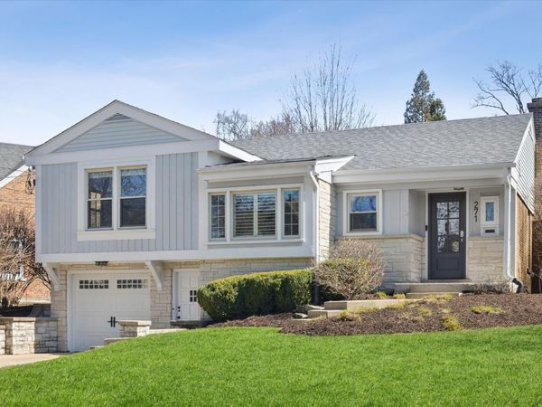 271 Sunset Avenue, Glen Ellyn, IL 60137