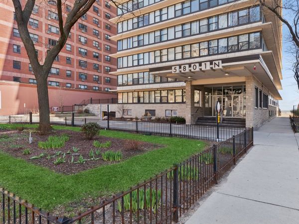 5801 N Sheridan Road, Unit 14A, Chicago, IL 60660