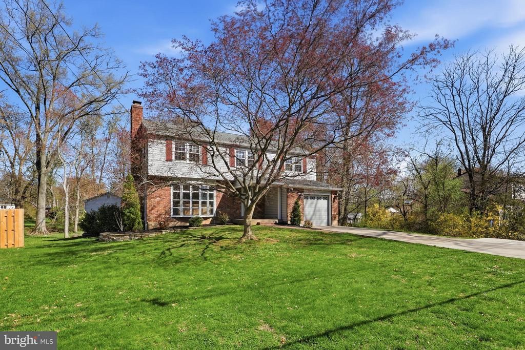 221 VALLEY DRIVE , YARDLEY, PA 19067