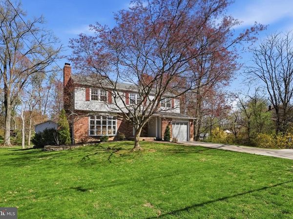 221 VALLEY DRIVE, YARDLEY, PA 19067