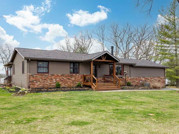 4609 Parker, Howell, MI 48843