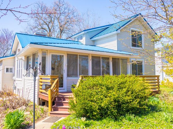 501 N Elm Street, Three Oaks, MI 49128