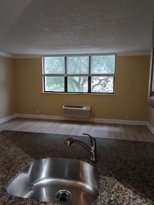 2501 Riverside Drive, Unit 218, Coral Springs, FL 33065 Photo