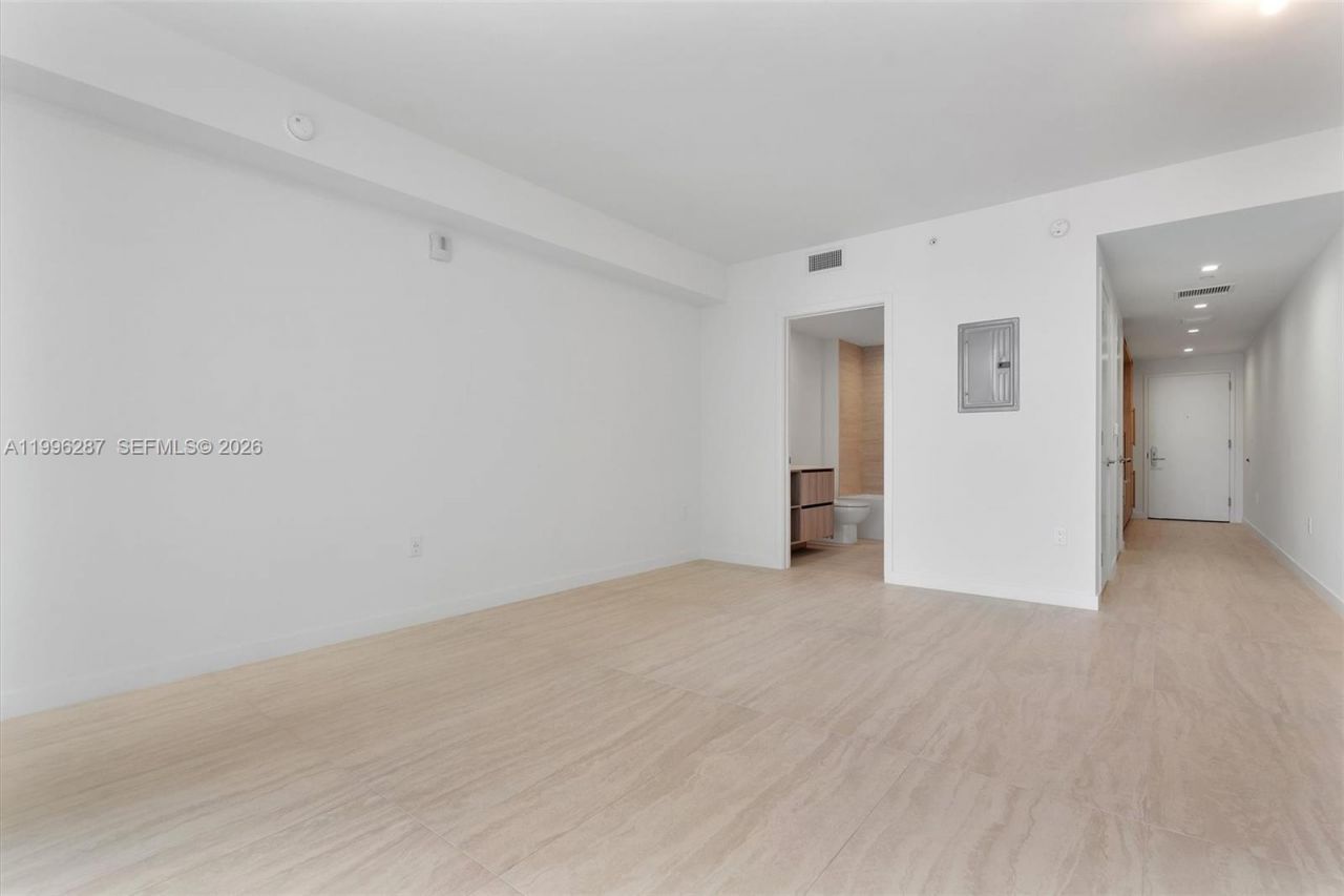 77 SE 5th Street, Unit 3004, Miami, FL 33131 Photo