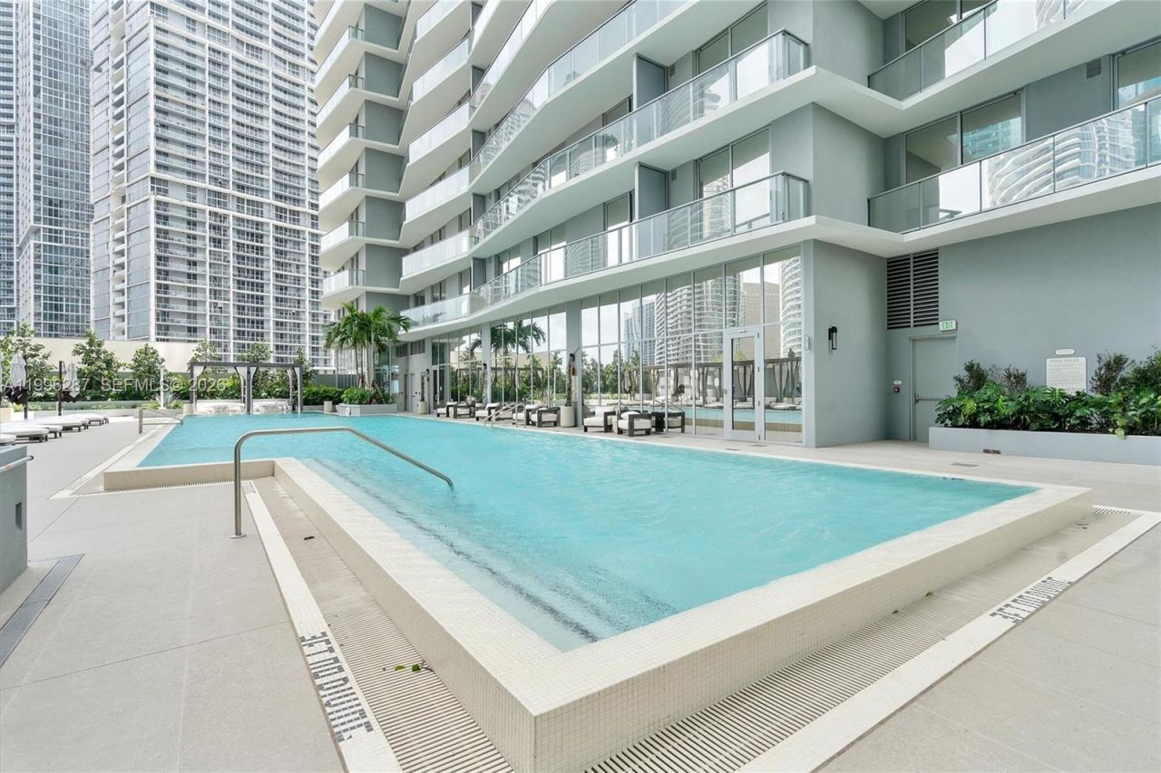 77 SE 5th Street, Unit 3004, Miami, FL 33131 Photo