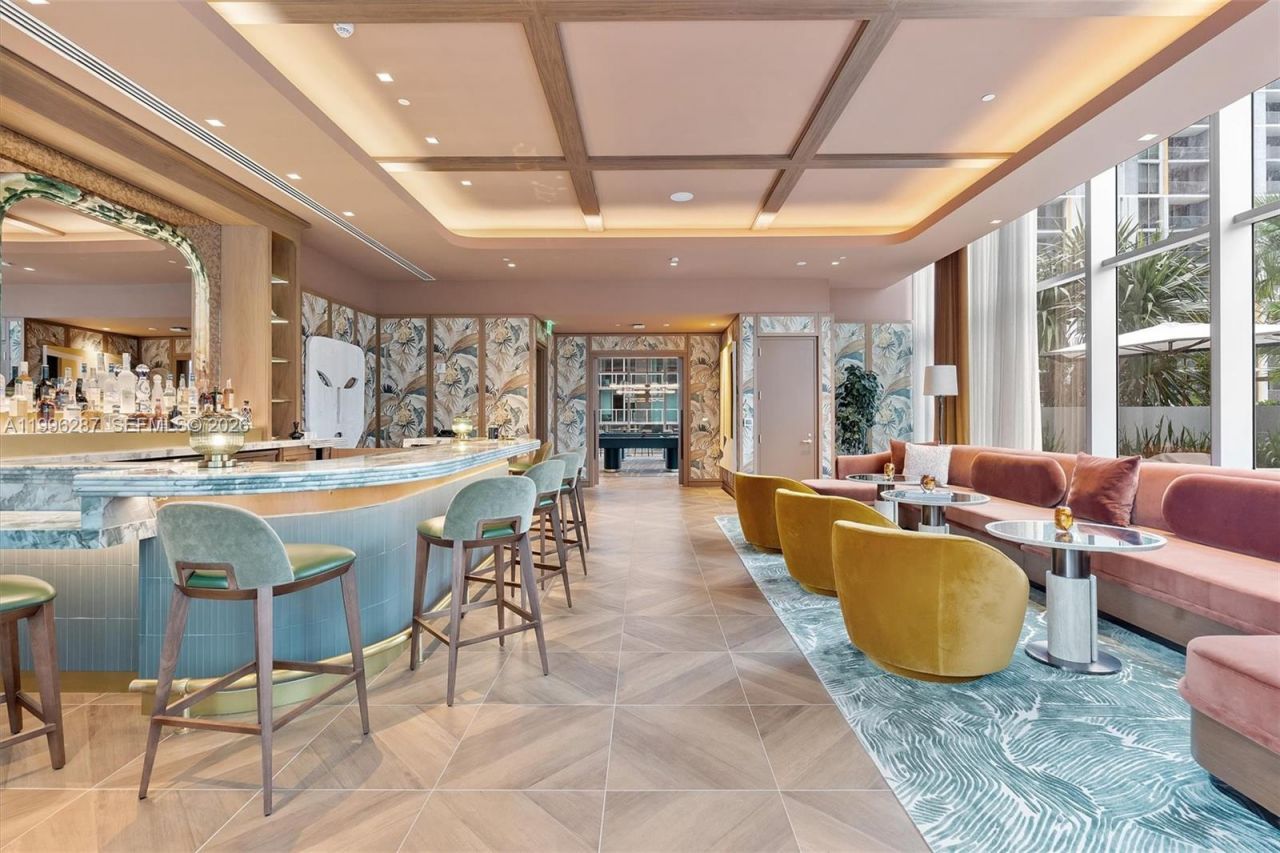 77 SE 5th Street, Unit 3004, Miami, FL 33131 Photo