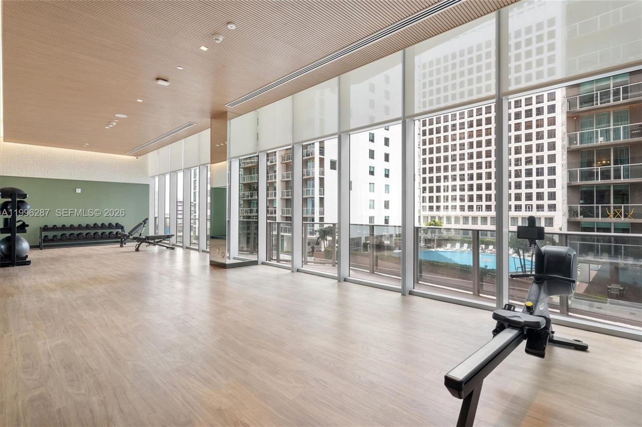 77 SE 5th Street, Unit 3004, Miami, FL 33131 Photo