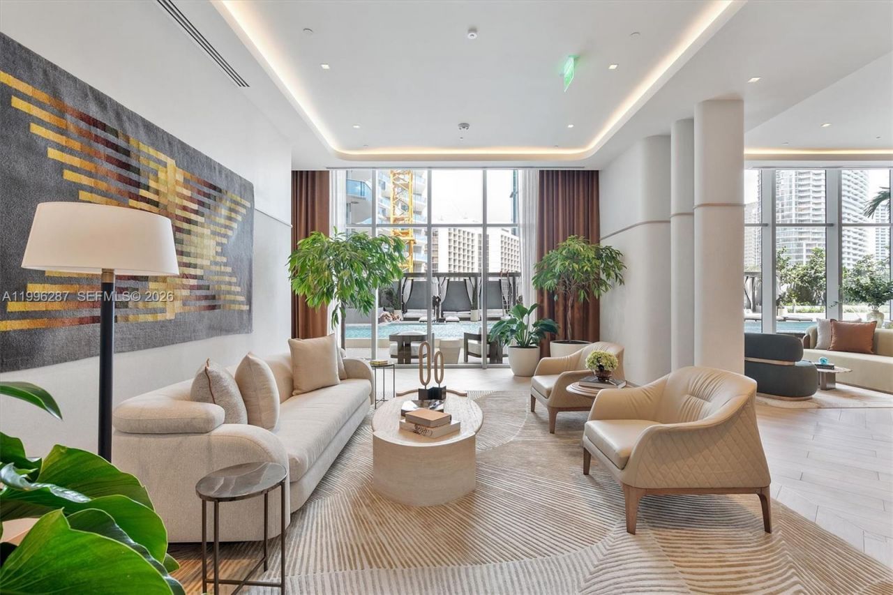 77 SE 5th Street, Unit 3004, Miami, FL 33131 Photo