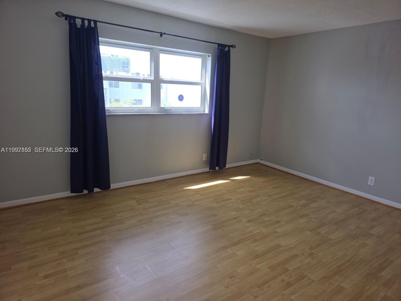 320 NE 12th Ave, Unit 703, Hallandale Beach, FL 33009 Photo