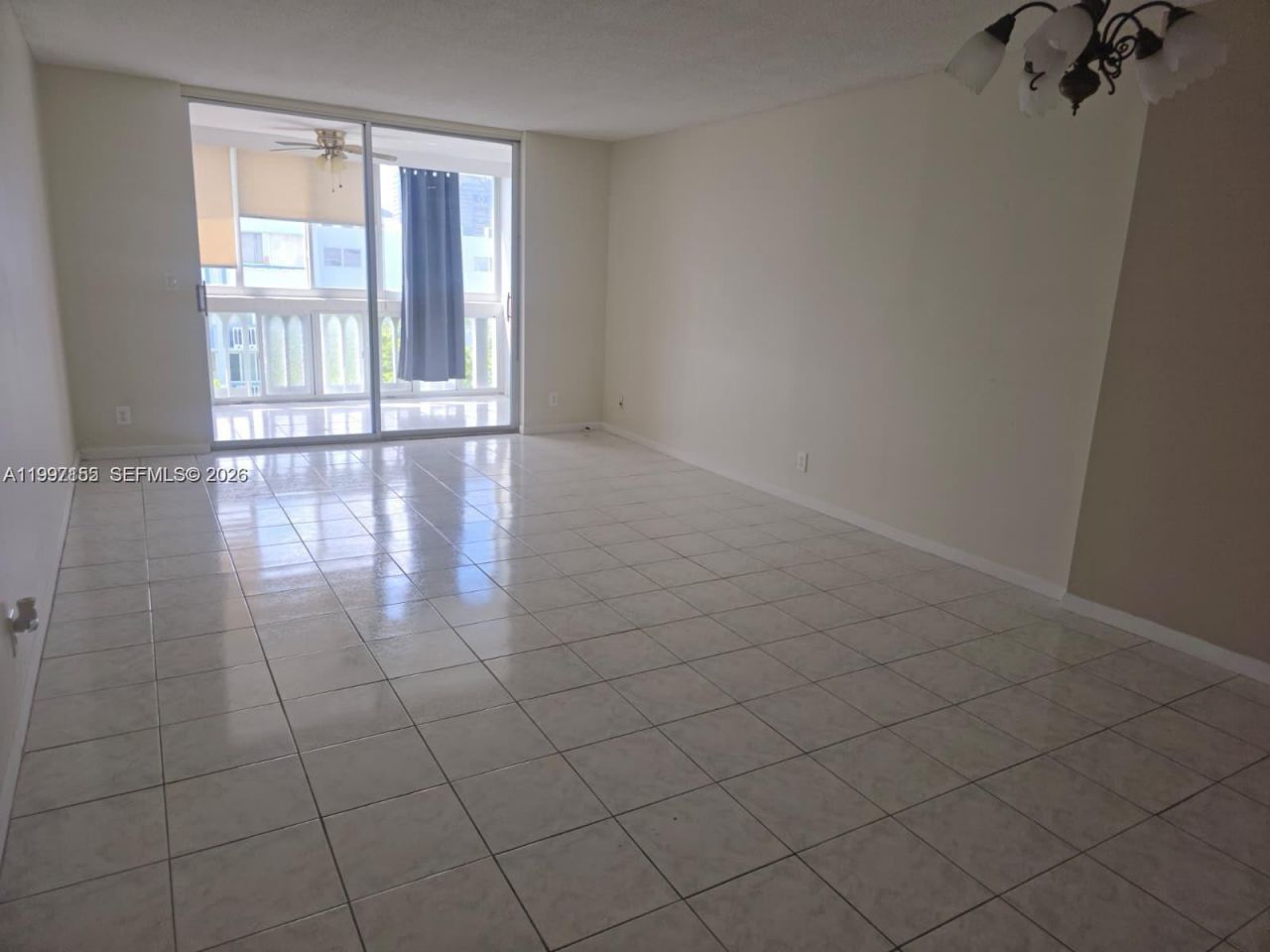 320 NE 12th Ave, Unit 703, Hallandale Beach, FL 33009 Photo