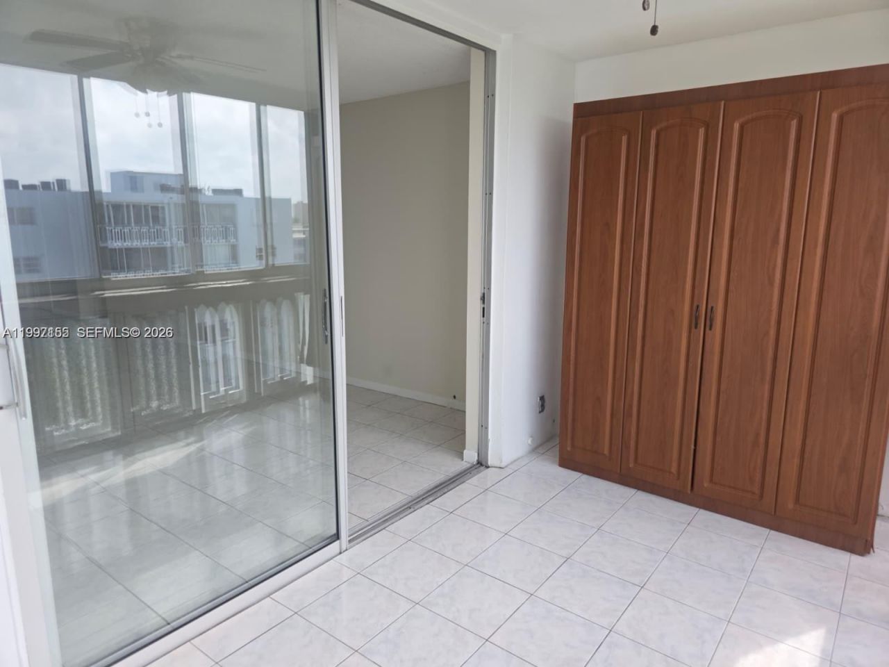 320 NE 12th Ave, Unit 703, Hallandale Beach, FL 33009 Photo