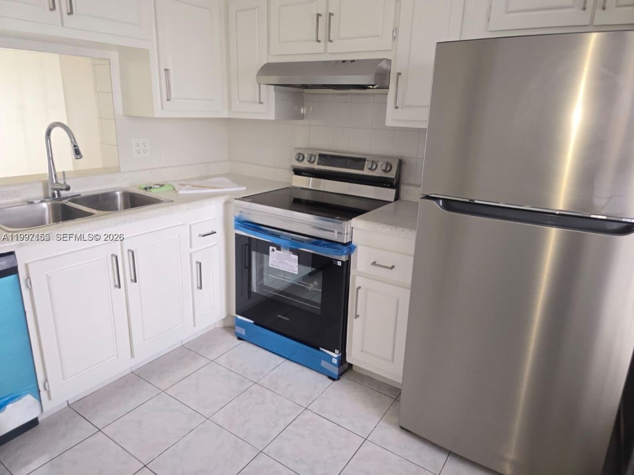 320 NE 12th Ave, Unit 703, Hallandale Beach, FL 33009 Photo