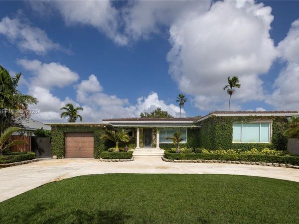 429 Deer Run , Miami Springs, FL 33166