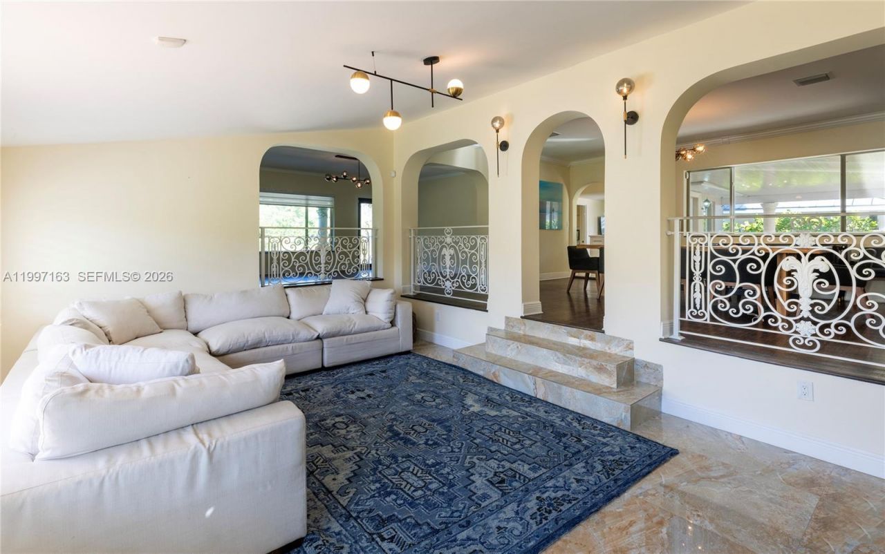 429 Deer Run, Miami Springs, FL 33166 Photo