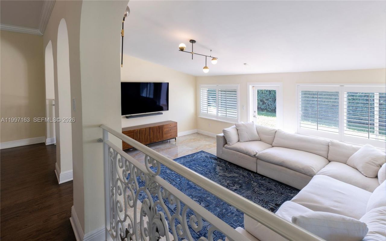 429 Deer Run, Miami Springs, FL 33166 Photo