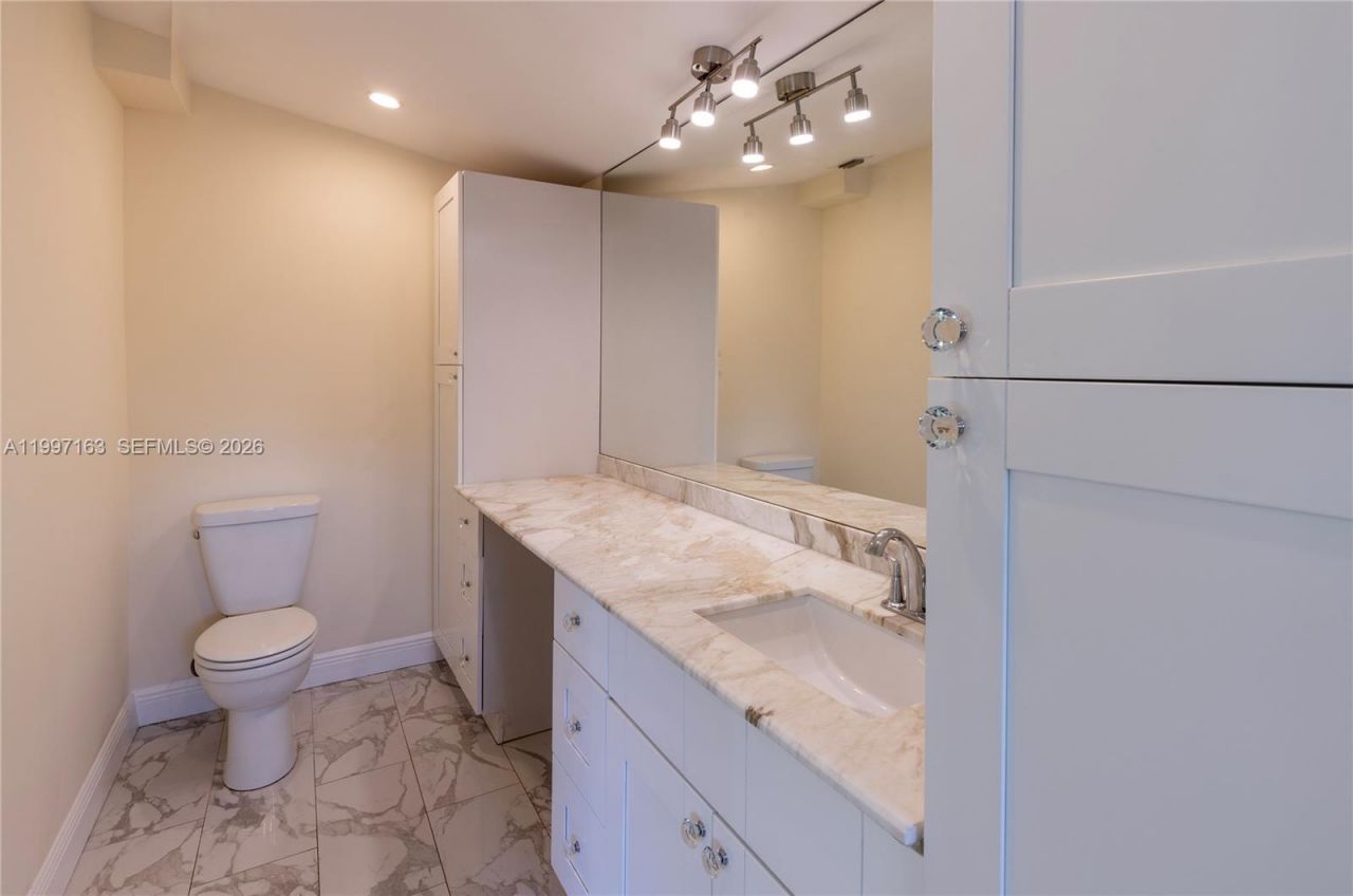 429 Deer Run, Miami Springs, FL 33166 Photo