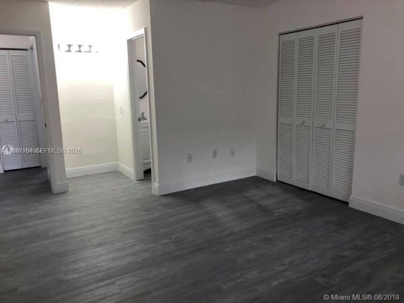 2246 W 74th St, Unit 202-10, Hialeah, FL 33016 Photo
