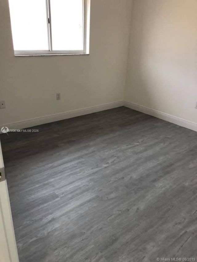 2246 W 74th St, Unit 202-10, Hialeah, FL 33016 Photo