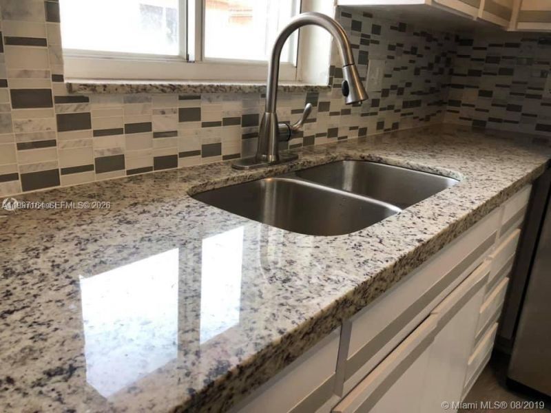 2246 W 74th St, Unit 202-10, Hialeah, FL 33016 Photo