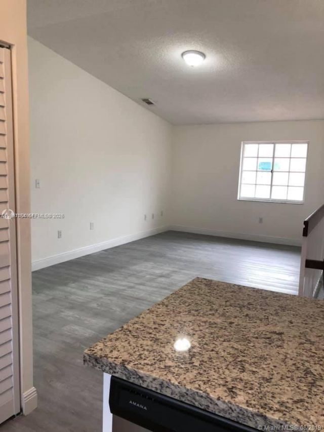 2246 W 74th St, Unit 202-10, Hialeah, FL 33016 Photo