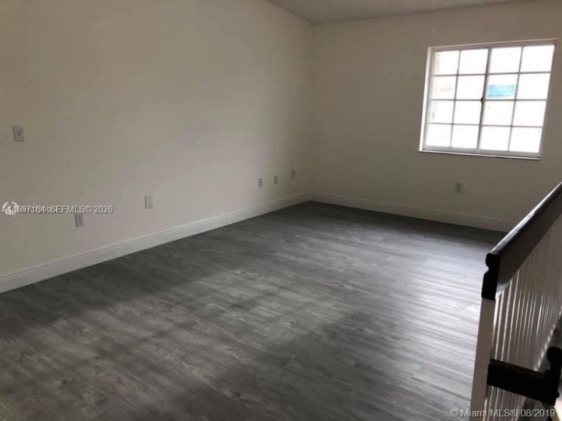 2246 W 74th St, Unit 202-10, Hialeah, FL 33016 Photo