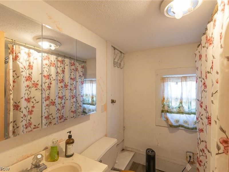 2301 East Avenue , Akron, OH 44314 Photo 4