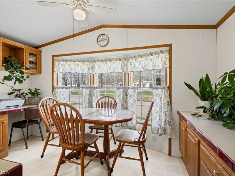 19 Brookins Drive , Olmsted Falls, OH 44138 Photo 14