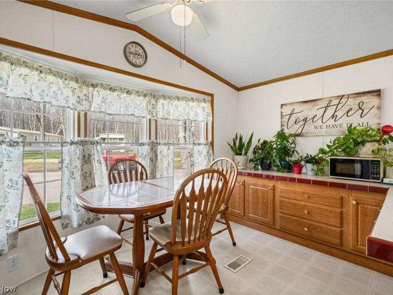 19 Brookins Drive , Olmsted Falls, OH 44138 Photo 15