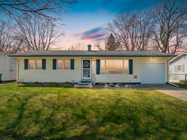 5620 Cheshire Street, Portage, MI 49002