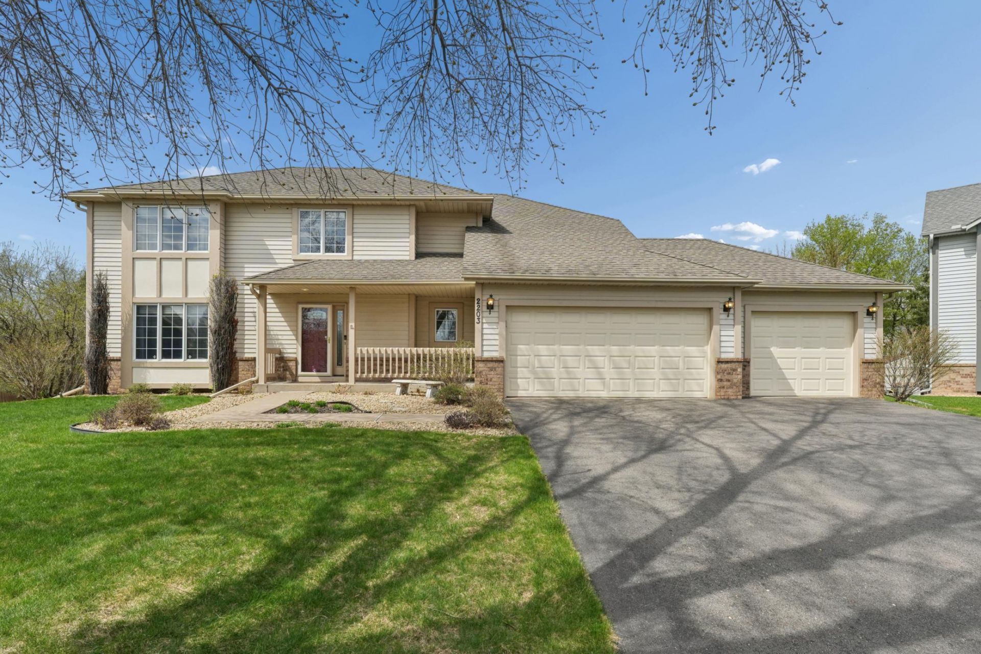 2203 Leyland Bay, Woodbury, MN 55125 Main Photo
