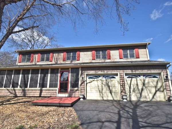 6N264 Weber Drive, St. Charles, IL 60174