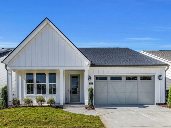 2823 Butlers Green Circle, Chattanooga, TN 37421