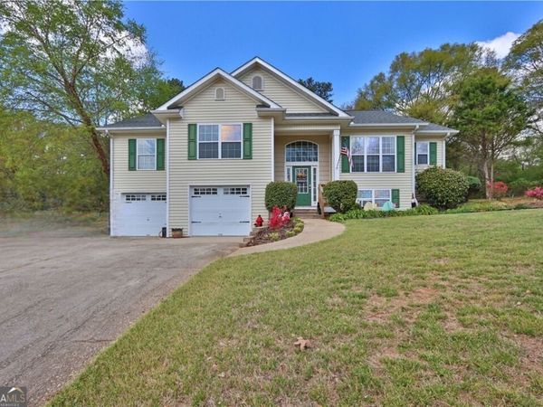 9020 Farm Shaw Drive, Gainesville, GA 30506