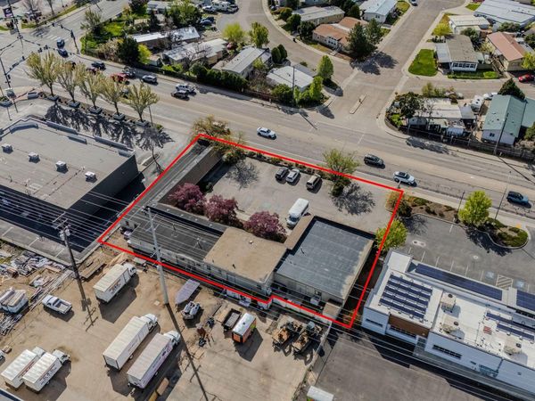 40 W Franklin Rd, Meridian, ID 83642